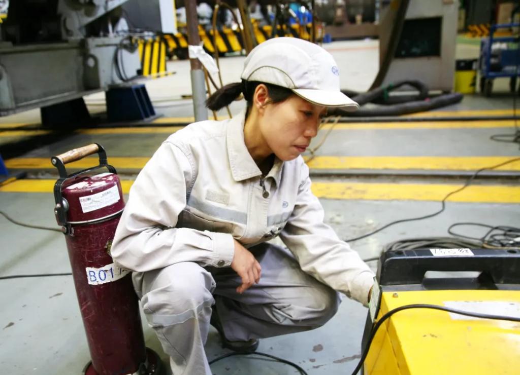 7AE1AEC057311CBA416D13D63E3_F26E4933_154B4