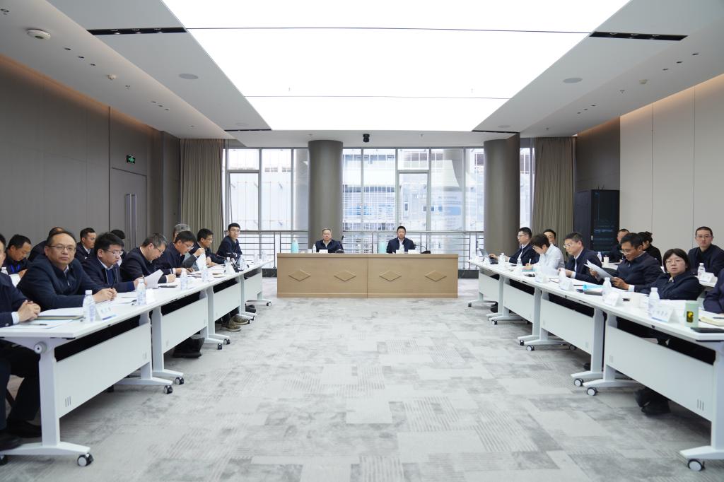 F12A8A2E72365CD1F2F16688437_CF4C0FFA_141AA